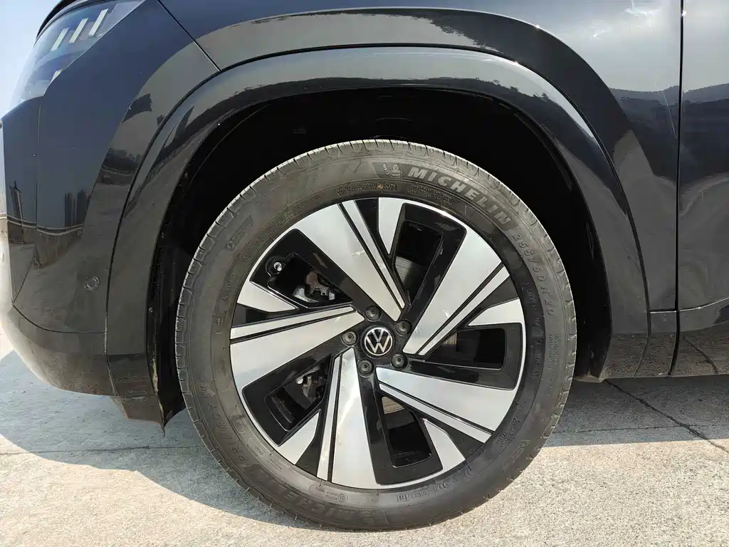 Volkswagen Teramont 2025 Teramont Pro 450TSI AWD Explorer Edition 2025 - thumbnail 9