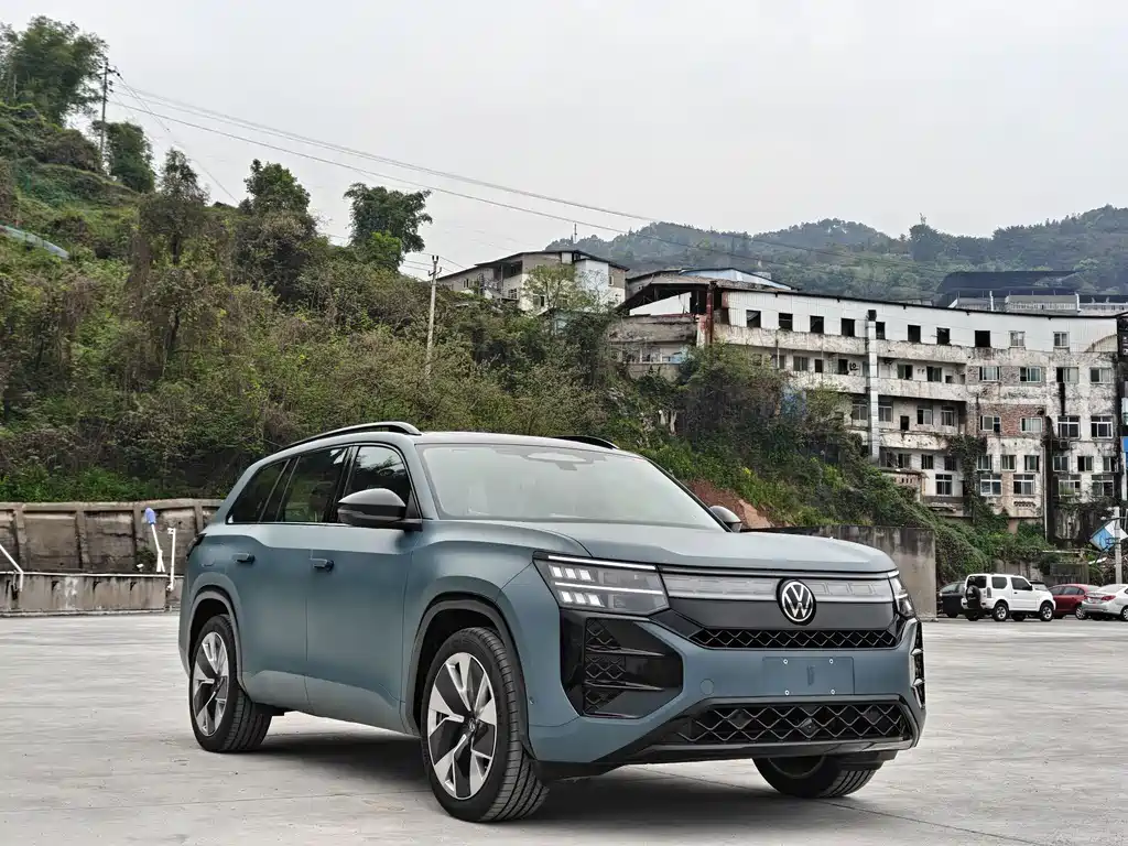 Volkswagen Teramont 2025 Teramont Pro 450TSI AWD Cross Version 2026 - thumbnail 3