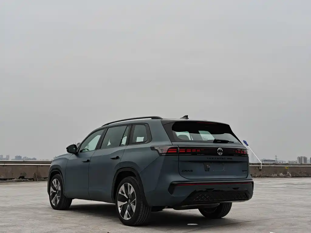 Volkswagen Teramont 2025 Teramont Pro 450TSI AWD Cross Version 2026 - thumbnail 8