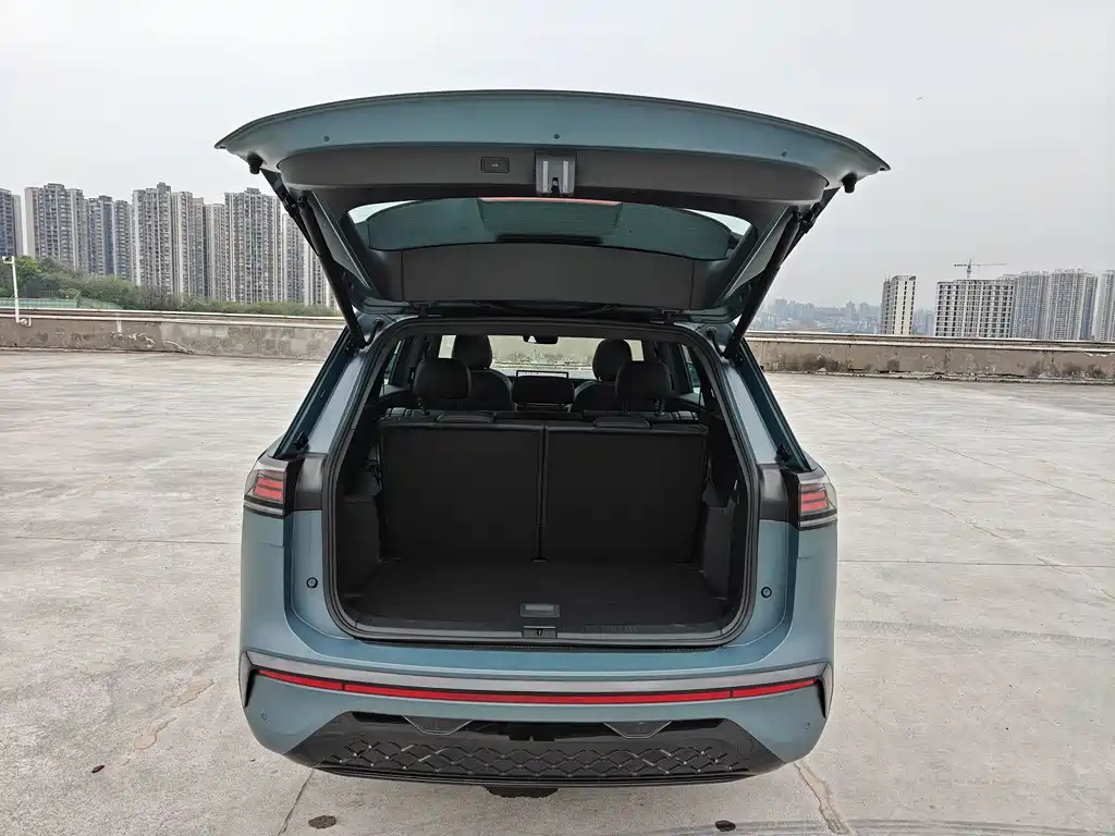 Volkswagen Teramont 2025 Teramont Pro 450TSI AWD Cross Version 2026 - thumbnail 16