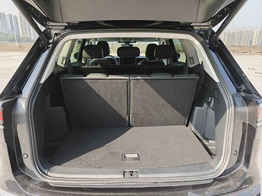 Volkswagen Teramont 2025 Teramont Pro 450TSI AWD Explorer Edition 2025 - thumbnail 26