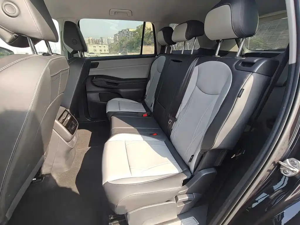 Volkswagen Teramont 2025 Teramont Pro 450TSI AWD Explorer Edition 2025 - thumbnail 28