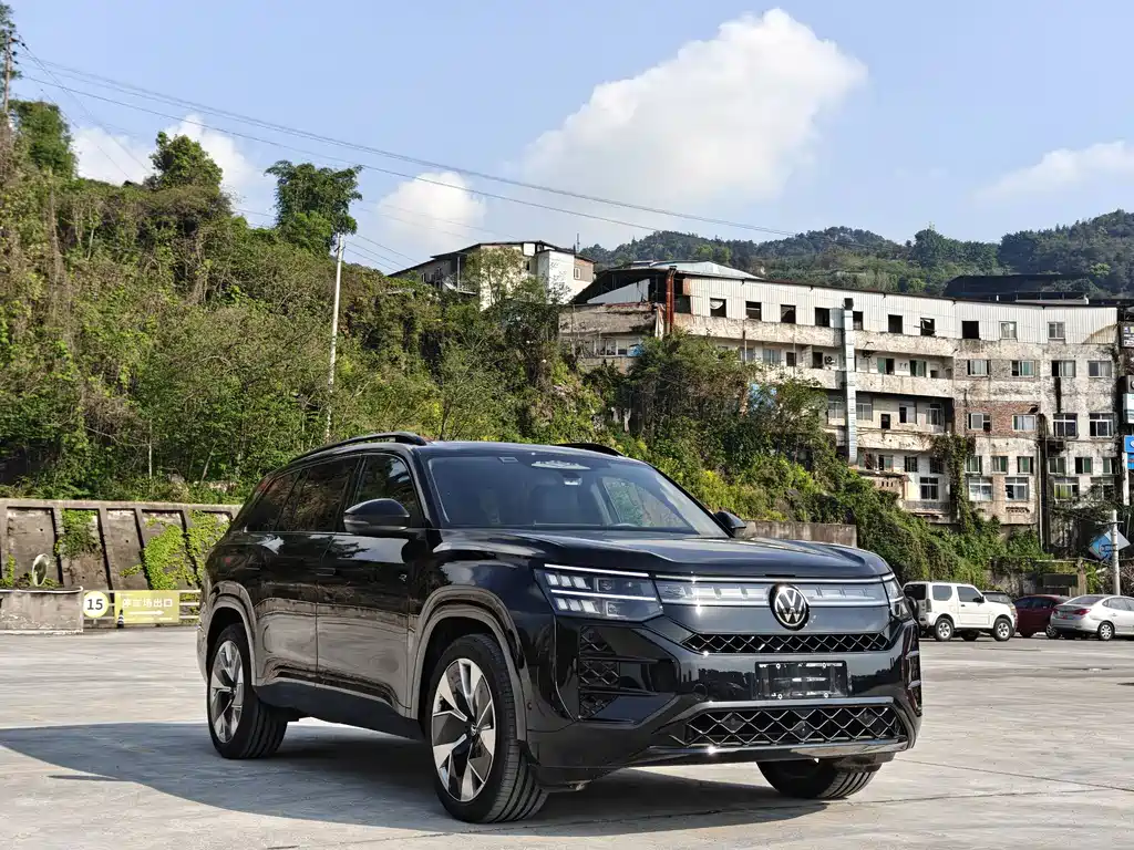 Volkswagen Teramont 2025 Teramont Pro 450TSI AWD Climbing Edition 2026 - thumbnail 3