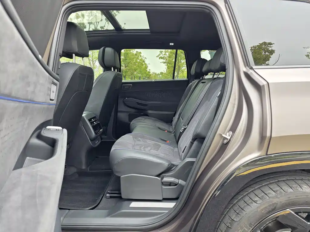 Volkswagen Teramont 2025 Teramont Pro 450TSI AWD Climbing Edition 2025 - thumbnail 10