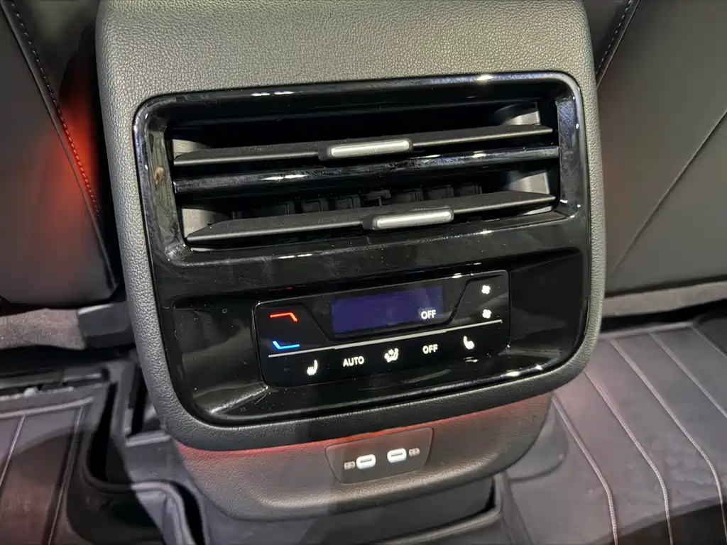 Volkswagen Teramont 2025 Teramont Pro 450TSI AWD Climbing Edition 2025 - thumbnail 13