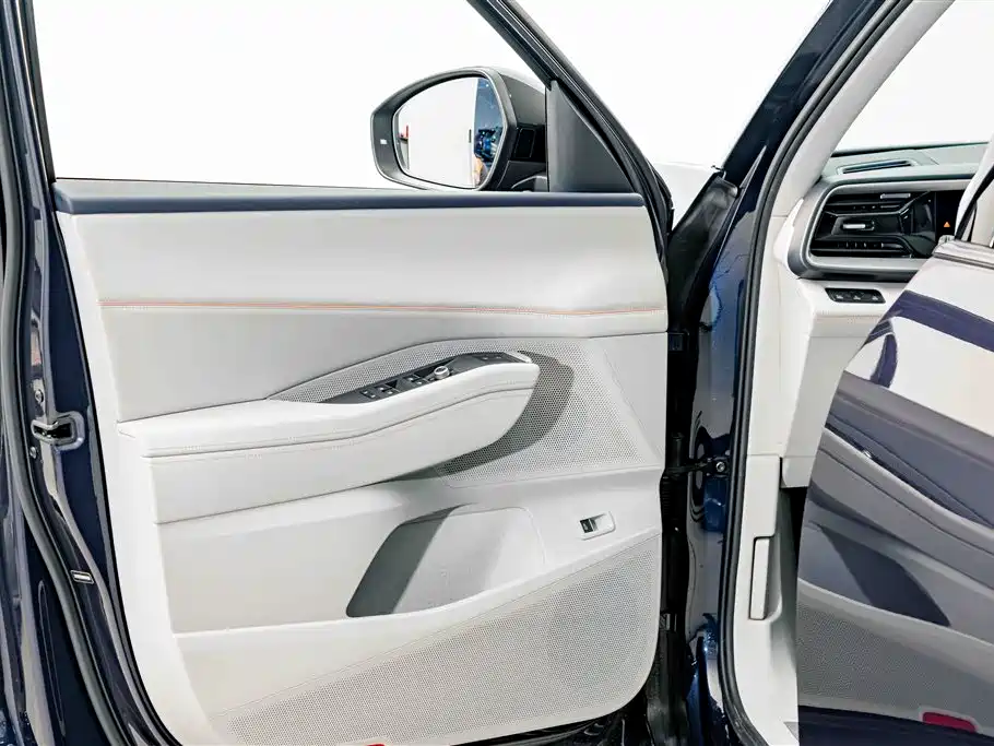 Volkswagen Teramont 2025 Teramont Pro 450TSI AWD Cross Version 2026 - thumbnail 17