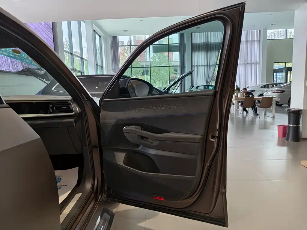 Volkswagen Teramont 2025 Teramont Pro 450TSI AWD Climbing Edition 2025 - thumbnail 13