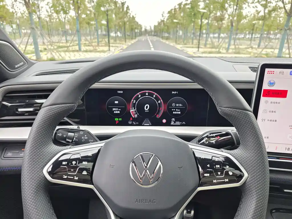Volkswagen Teramont 2025 Teramont Pro 450TSI AWD Climbing Edition 2025 - thumbnail 16