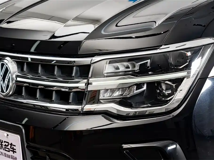 Volkswagen Touareg 2023 380TSI AWD Premium Luxury Edition 2022 - thumbnail 4