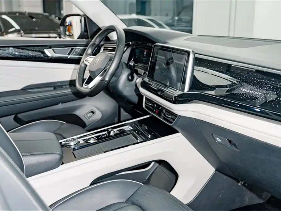 Volkswagen Touareg 2023 380TSI AWD Premium Luxury Edition 2022 - thumbnail 17