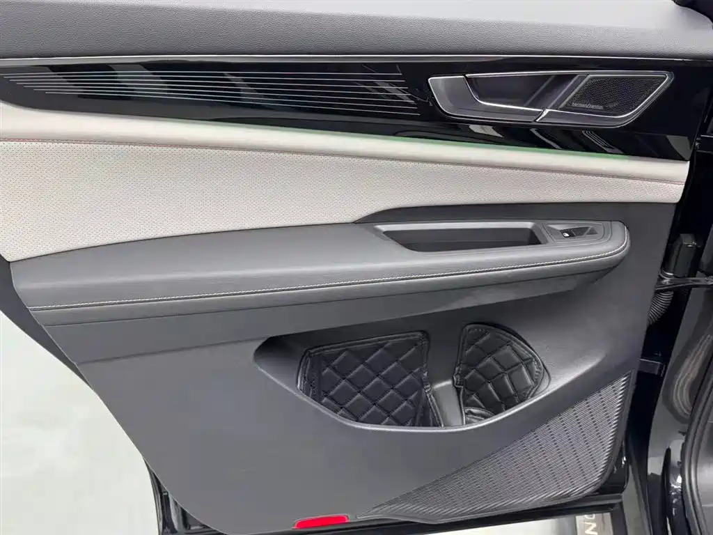 Volkswagen Toucan 2023 Toucan X 530 V6 AWD Flagship Premium Edition 2023 - thumbnail 12