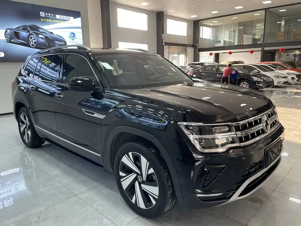 Volkswagen Touareg 2023 380TSI AWD Premium Luxury Edition 2022 - thumbnail 4