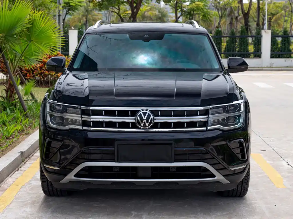 Volkswagen Touareg 2023 380TSI AWD Premium Luxury Edition 2022 - thumbnail 2