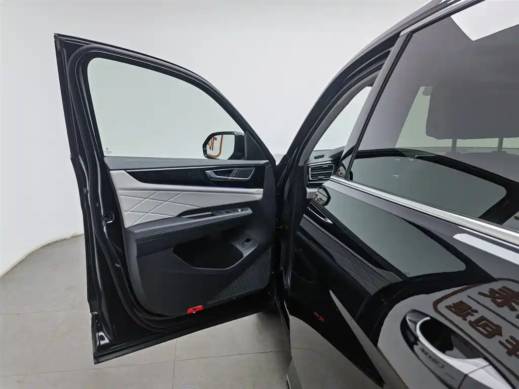 Volkswagen Toucan 2023 330TSI FWD Premium Luxury Edition 2023 - thumbnail 8