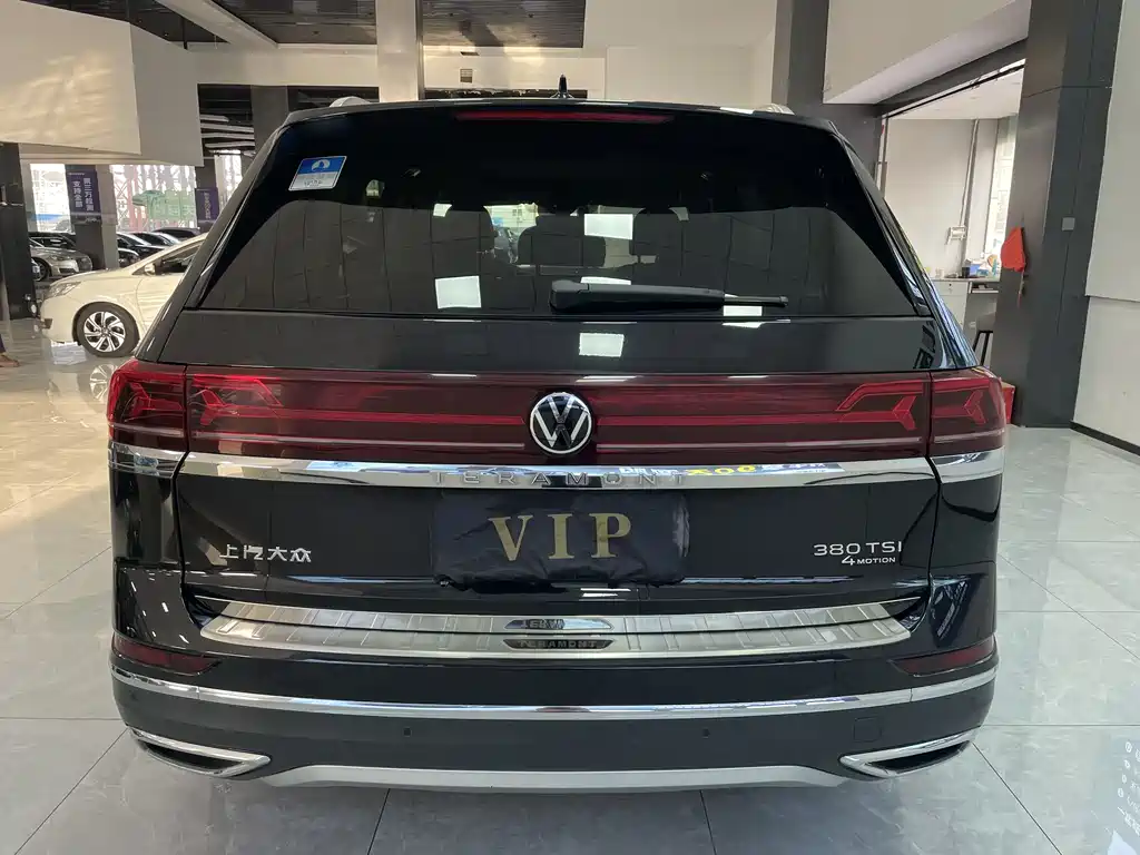 Volkswagen Touareg 2023 380TSI AWD Premium Luxury Edition 2022 - thumbnail 8