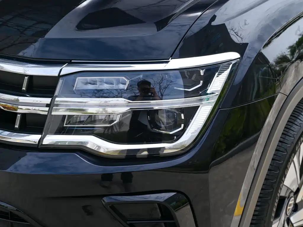 Volkswagen Touareg 2023 380TSI AWD Premium Luxury Edition 2022 - thumbnail 5