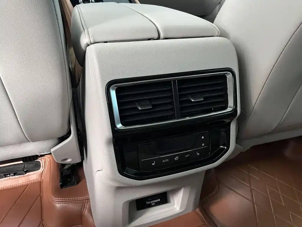 Volkswagen Touareg 2023 380TSI AWD Premium Luxury Edition 2022 - thumbnail 14