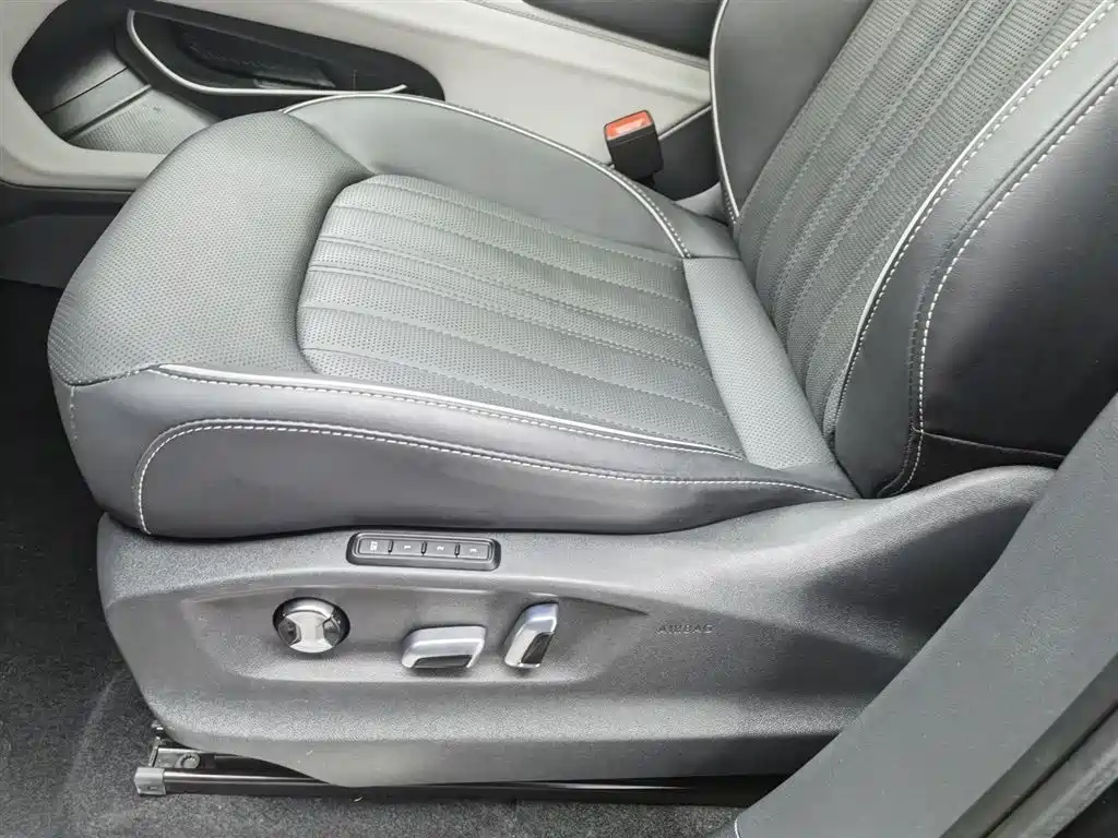 Volkswagen Toucan 2023 330TSI FWD Premium Luxury Edition 2023 - thumbnail 20