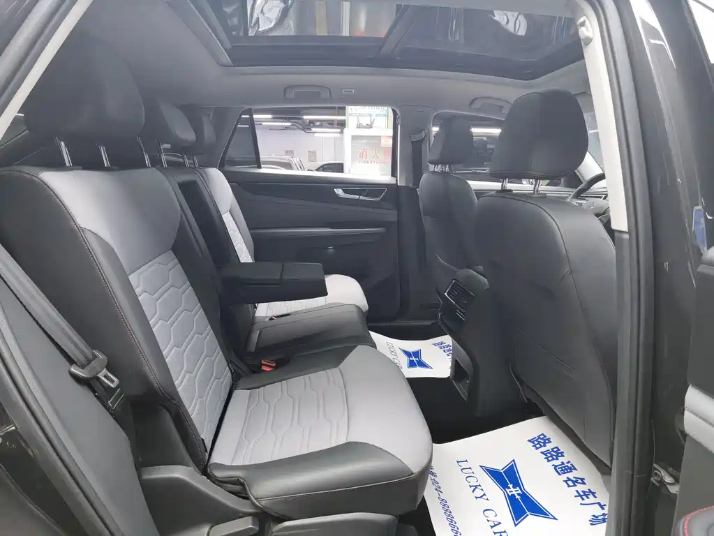 Volkswagen Touareg 2022 Touareg X 330TSI FWD Luxury Edition 2022 - thumbnail 9