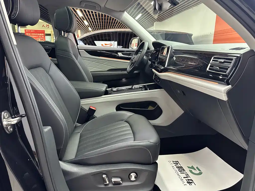 Volkswagen Touareg 2023 380TSI AWD Premium Luxury Edition 2023 - thumbnail 14