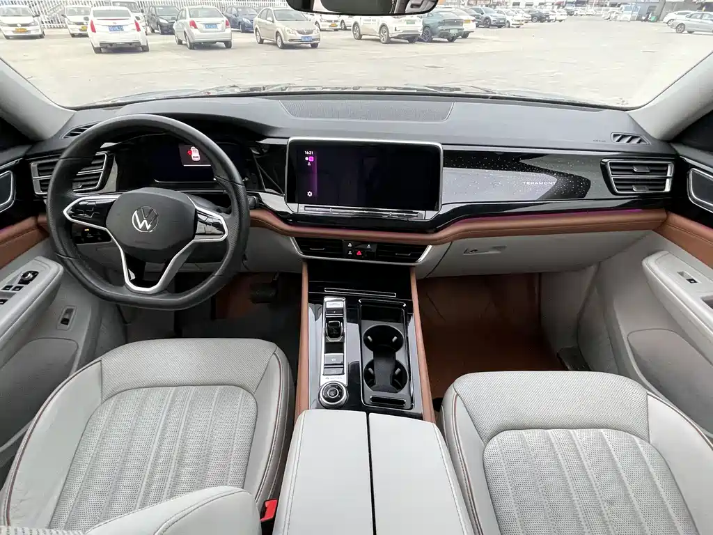 Volkswagen Touareg 2023 380TSI AWD Premium Luxury Edition 2022 - thumbnail 21