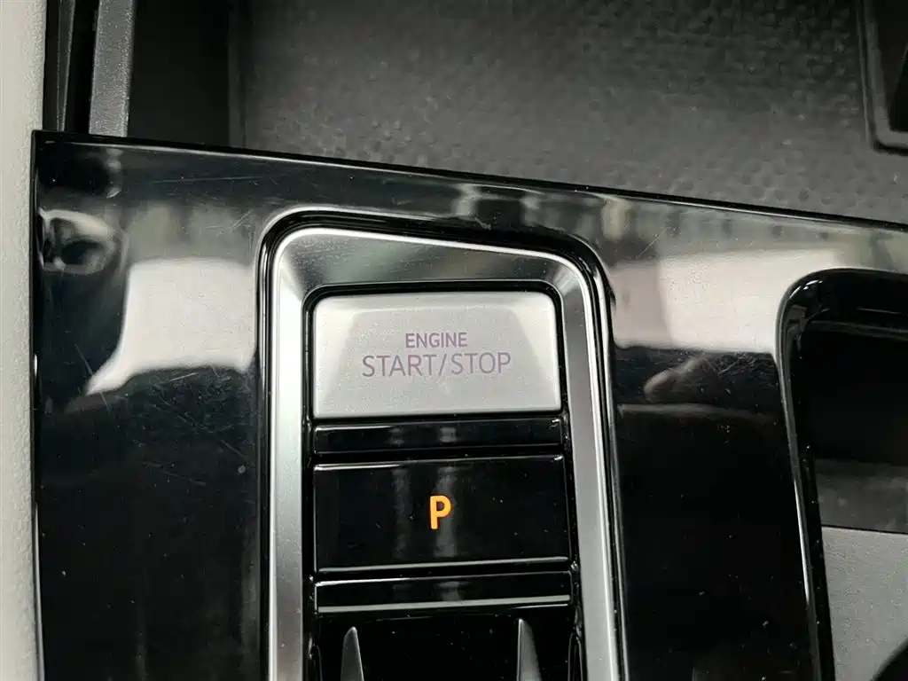 Volkswagen Teramont 2023 Teramont X Facelift 380TSI AWD Premium Luxury Edition 2022 - thumbnail 4