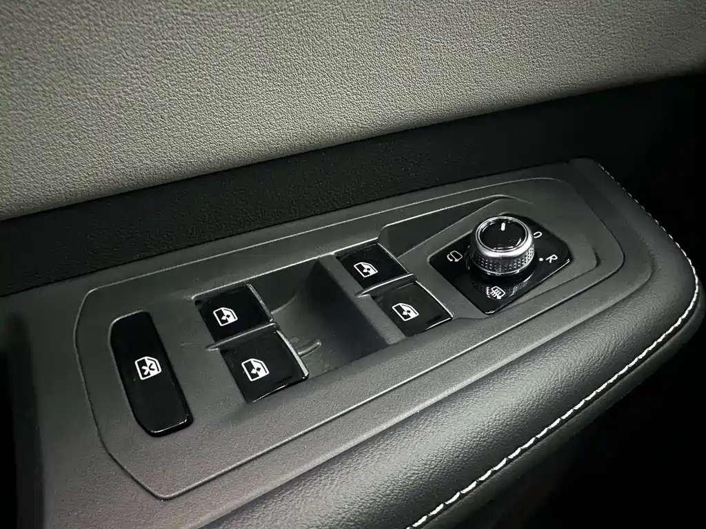 Volkswagen Touareg 2023 380TSI AWD Premium Luxury Edition 2023 - thumbnail 24