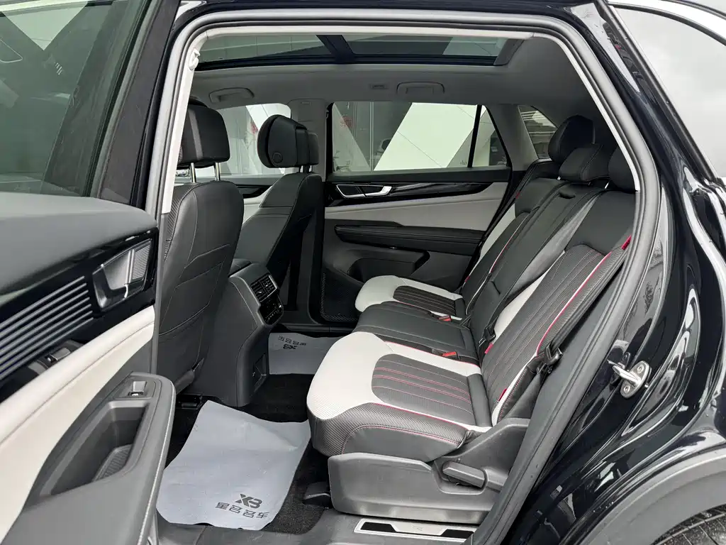 Volkswagen Teramont 2023 Teramont X Facelift 380TSI AWD Premium Luxury Edition 2023 - thumbnail 6