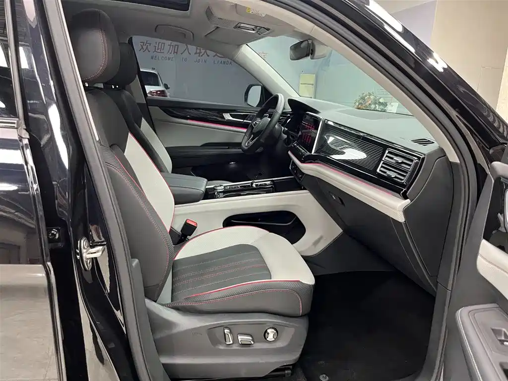 Volkswagen Teramont 2023 Teramont X Facelift 380TSI AWD Premium Luxury Edition 2022 - thumbnail 13