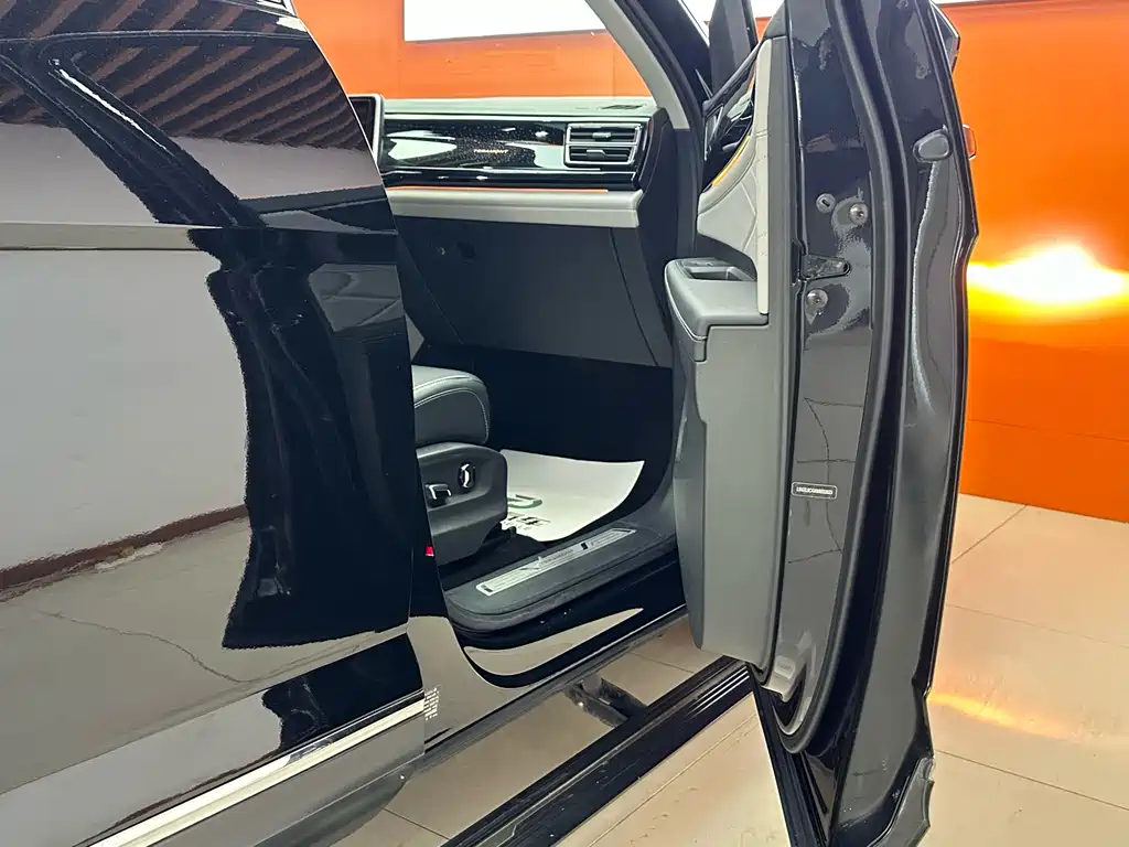 Volkswagen Touareg 2023 380TSI AWD Premium Luxury Edition 2023 - thumbnail 29