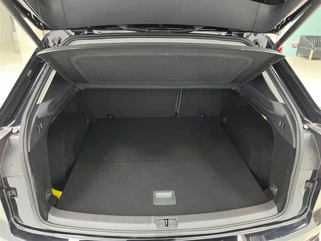 Volkswagen Teramont 2023 Teramont X Facelift 380TSI AWD Premium Luxury Edition 2022 - thumbnail 16
