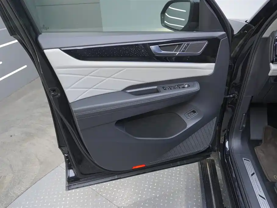 Volkswagen Teramont 2023 Facelift 380TSI AWD Premium Luxury Edition 2024 - thumbnail 13