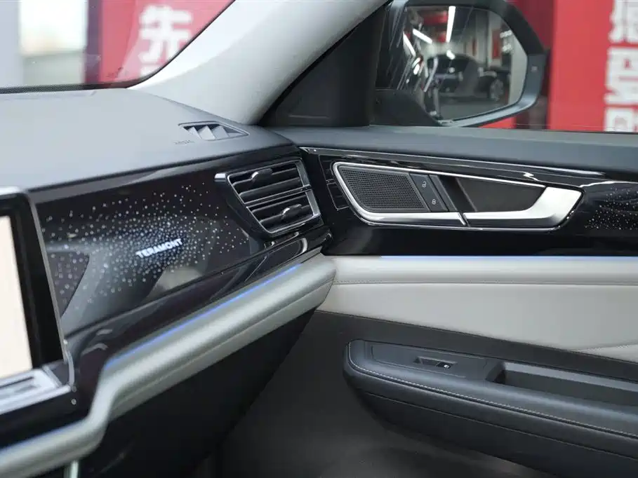 Volkswagen Teramont 2023 Facelift 380TSI AWD Premium Luxury Edition 2024 - thumbnail 17