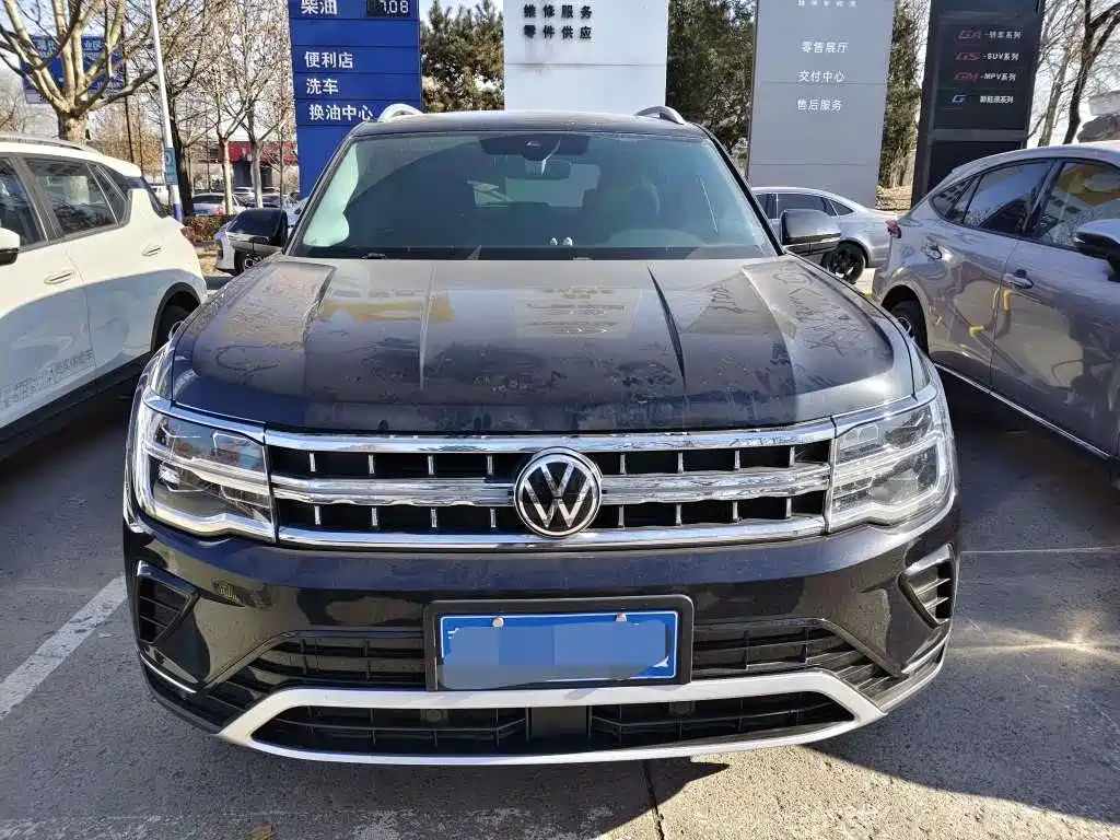 Volkswagen Touareg 2022 330TSI FWD Premium Luxury Edition 2023 - thumbnail 3