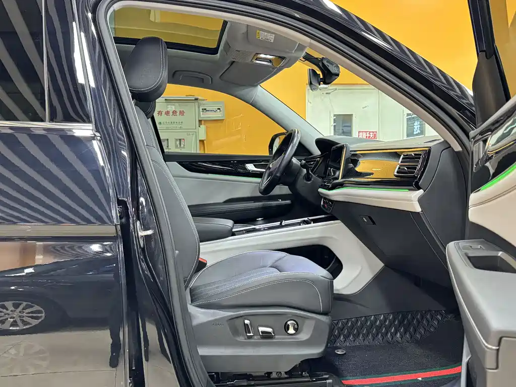 Volkswagen Toucan 2022 330TSI FWD Premium Luxury Edition 2021 - thumbnail 10