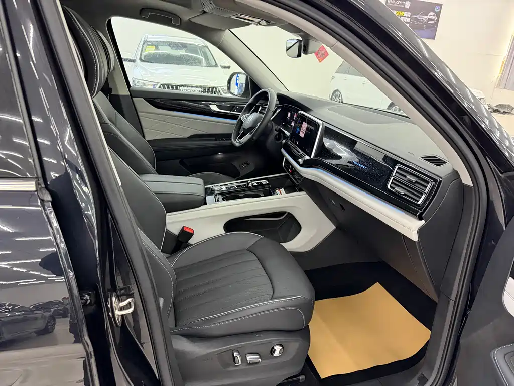 Volkswagen Touareg 2022 380TSI AWD Prestige Luxury Edition 2022 - thumbnail 7