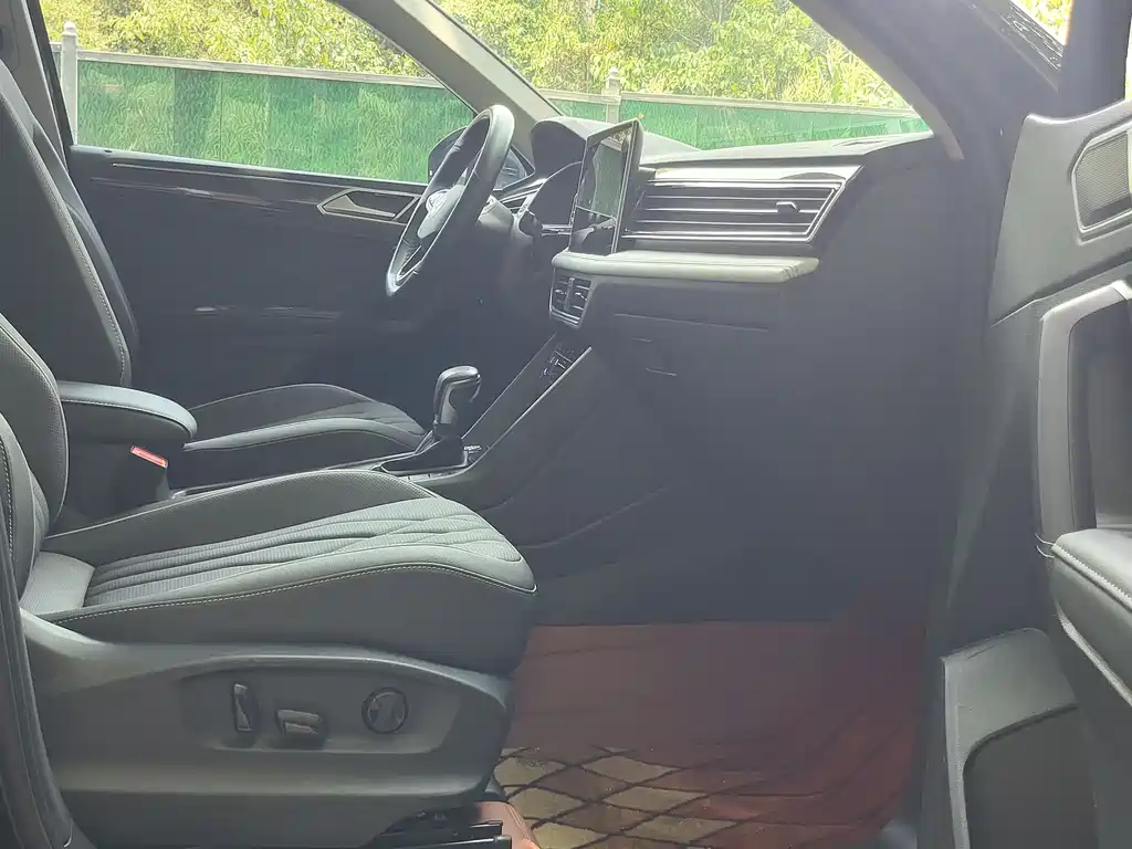 Volkswagen Tiguan L New Energy 2023 430PHEV Plug-in Hybrid Premium Edition 2023 - thumbnail 14