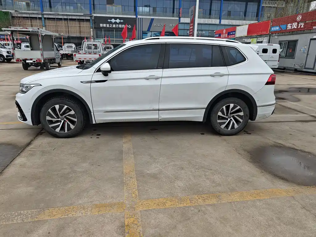 Volkswagen Tiguan L New Energy 2023 430PHEV Plug-in Hybrid Premium Edition 2023 - thumbnail 3
