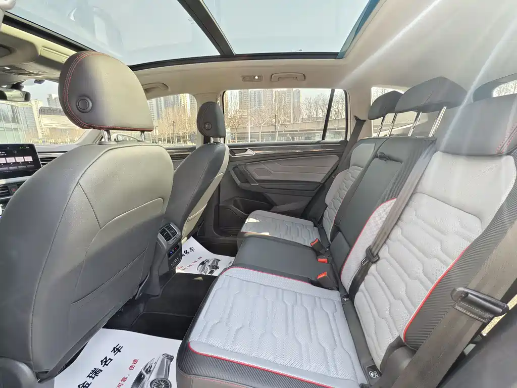 Volkswagen Tiguan L New Energy 2022 430PHEV Plug-in Hybrid Premium Edition 2022 - thumbnail 5