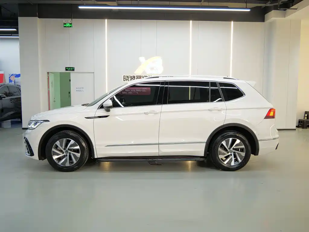 Volkswagen Tiguan L New Energy 2022 430PHEV Plug-in Hybrid Flagship Edition 2022 - thumbnail 7