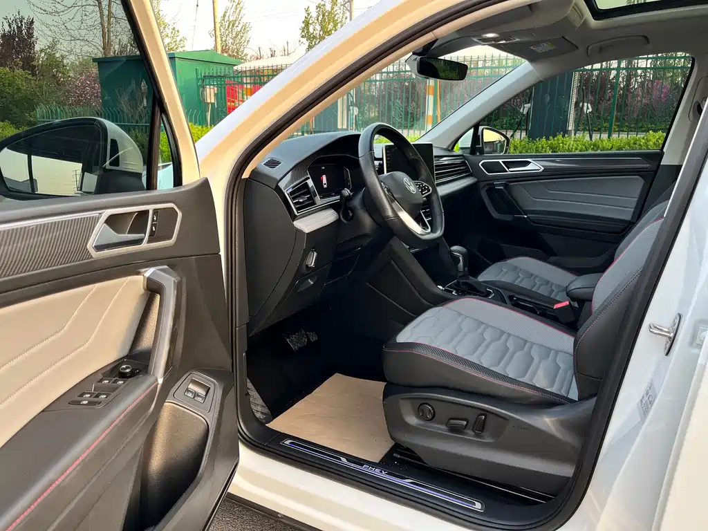 Volkswagen Tiguan L New Energy 2023 430PHEV Plug-in Hybrid Flagship Edition 2023 - thumbnail 5