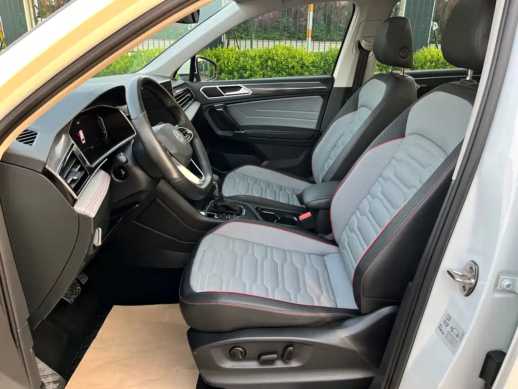 Volkswagen Tiguan L New Energy 2023 430PHEV Plug-in Hybrid Flagship Edition 2023 - thumbnail 6
