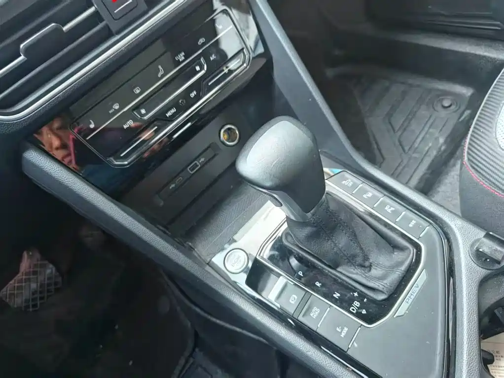 Volkswagen Tiguan L New Energy 2022 430PHEV Plug-in Hybrid Flagship Edition 2022 - thumbnail 11