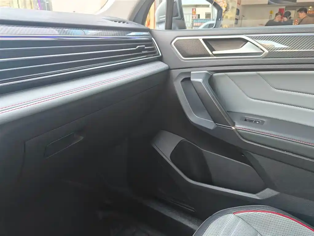 Volkswagen Tiguan L New Energy 2022 430PHEV Plug-in Hybrid Flagship Edition 2022 - thumbnail 12