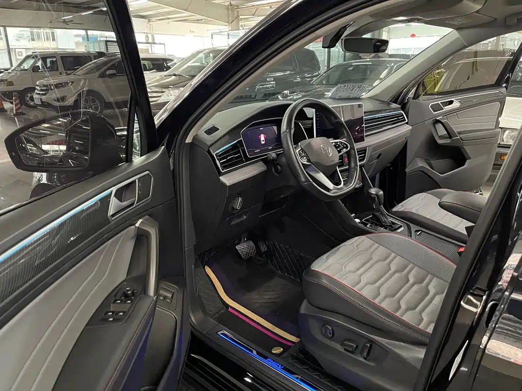 Volkswagen Tiguan L New Energy 2022 430PHEV Plug-in Hybrid Flagship Edition 2022 - thumbnail 7