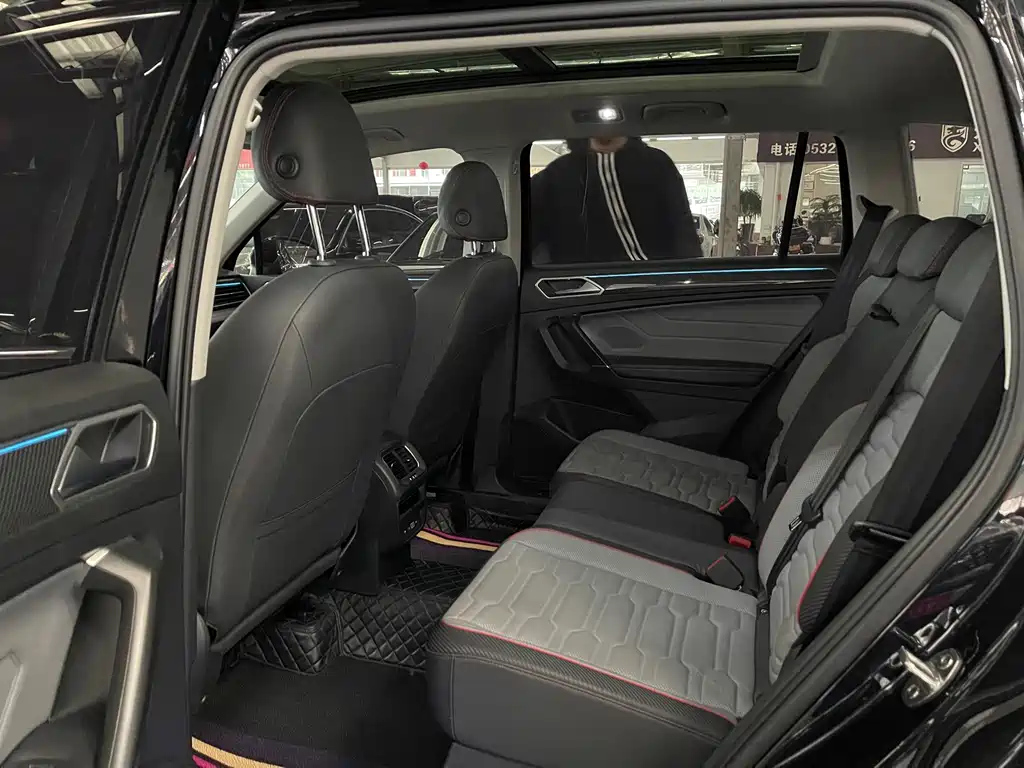 Volkswagen Tiguan L New Energy 2022 430PHEV Plug-in Hybrid Flagship Edition 2022 - thumbnail 8