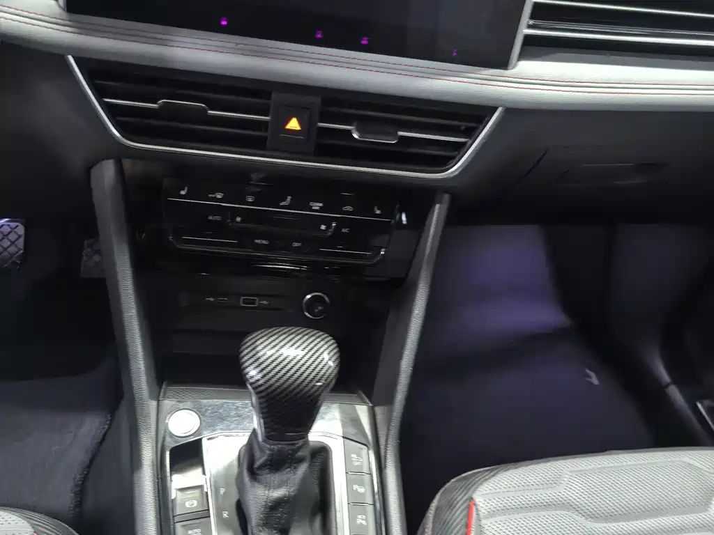 Volkswagen Tiguan L New Energy 2022 430PHEV Plug-in Hybrid Flagship Edition 2022 - thumbnail 11