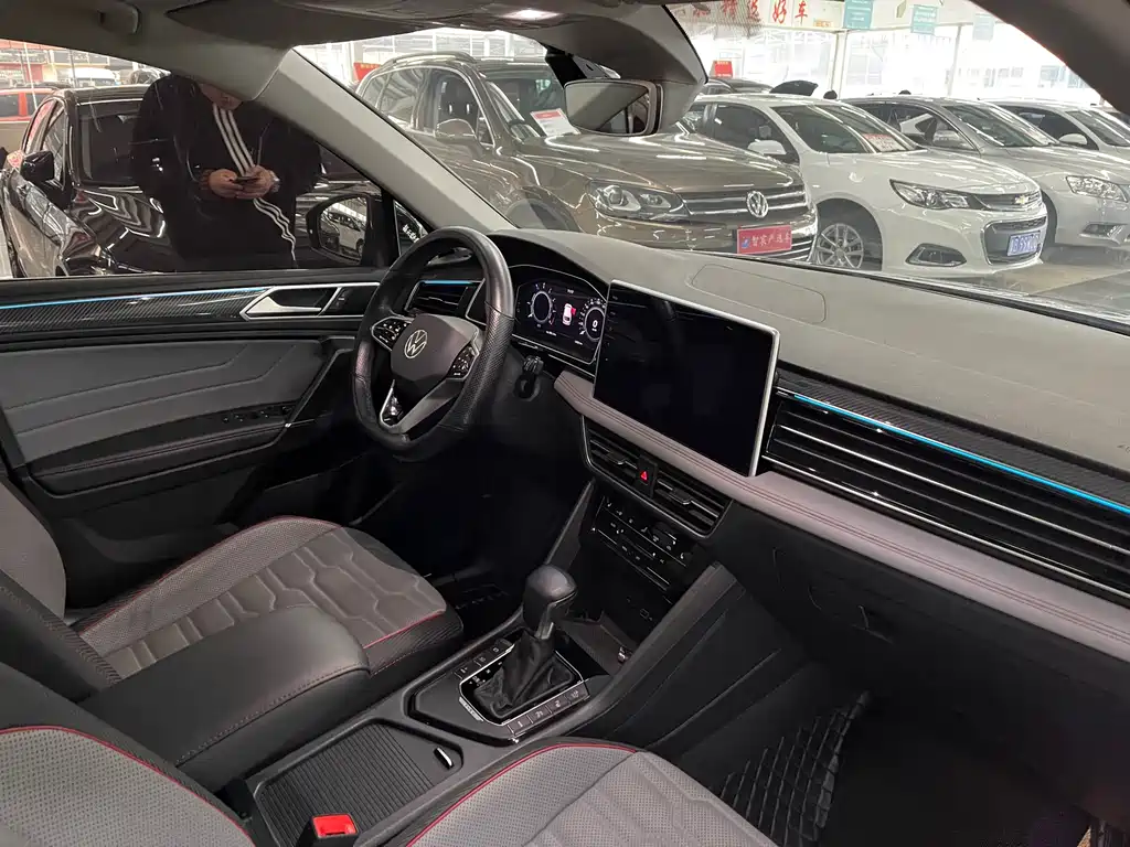 Volkswagen Tiguan L New Energy 2022 430PHEV Plug-in Hybrid Flagship Edition 2022 - thumbnail 9