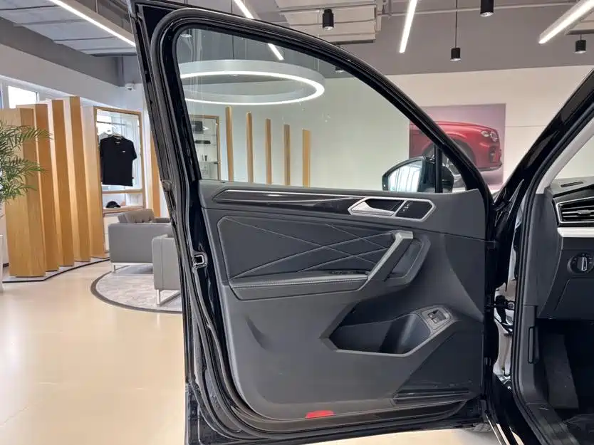 Volkswagen Tiguan L New Energy 2023 430PHEV Plug-in Hybrid Premium Edition 2025 - thumbnail 10