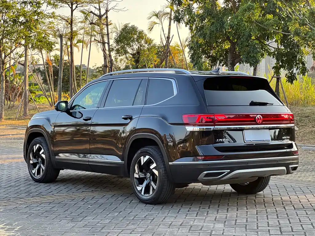 Volkswagen Teramont 2022 330TSI FWD Premium Luxury Edition 2022 - thumbnail 9